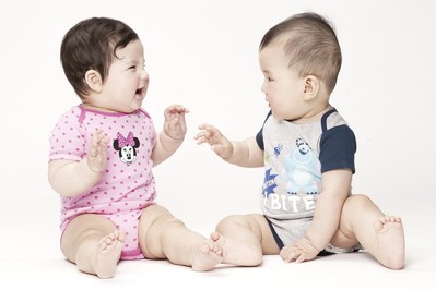 迪士尼寶寶哈衣美妙上市