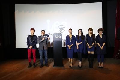 圖片1 Lee《好奇不滅》微電影發布會新聞照片-發布現場主創人員合照(1) (何昊文、葉念琛、張歆藝、盛朗熙、連詩雅、雷琛瑜)